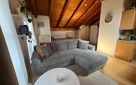 Gemuetliche Dachgeschosswohnung Mit Balkon