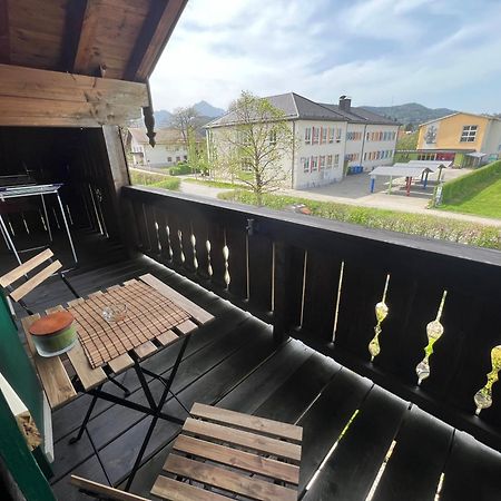 Gemuetliche Dachgeschosswohnung Mit Balkon Ainring Esterno foto